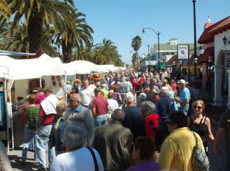 Crowd Shots Image